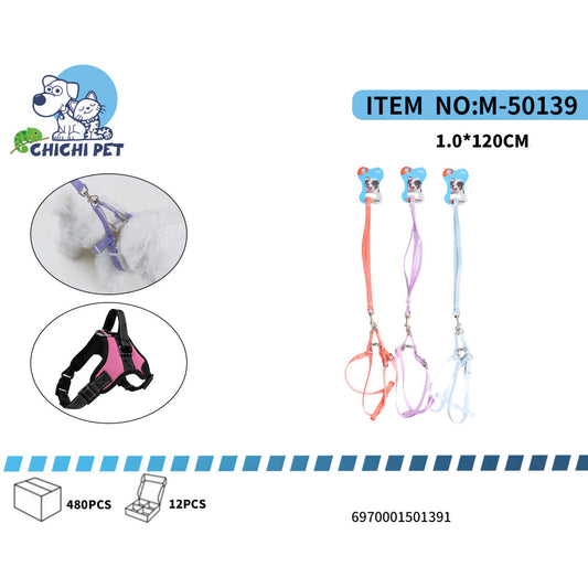 Pasea a tu perro pequeño con comodidad y seguridad usando el arnés y correa de nylon Chichi Pet M-50139. Este conjunto, de diseño sencillo y práctico, es ideal para el uso diario, ofreciendo un control seguro durante los paseos.