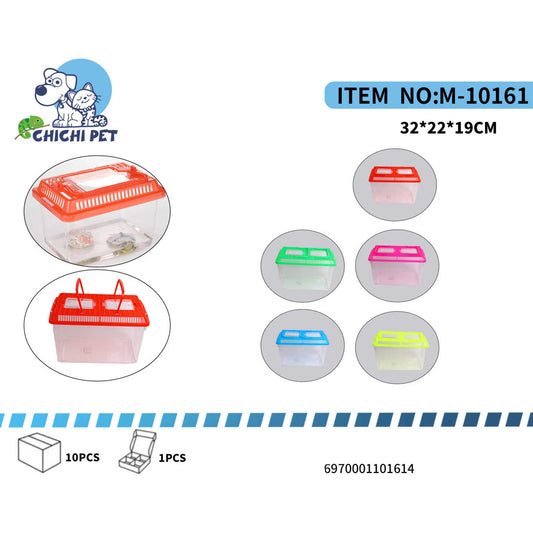 ¡Ofrece a tus pequeñas mascotas un hogar espacioso y lleno de color con nuestra Caja Plástica para Mascotas CHICHI PET (Artículo M-10161)! Este contenedor es perfecto para tortugas, peces, anfibios, reptiles pequeños e insectos, brindándoles un ambiente cómodo para vivir, ser observados o trasladarse.
Con unas amplias medidas de 322219CM, proporciona un excelente espacio para que tu mascota se sienta a gusto. Su tapa ventilada, disponible en vibrantes colores, asegura una circulación de aire óptima y cuenta