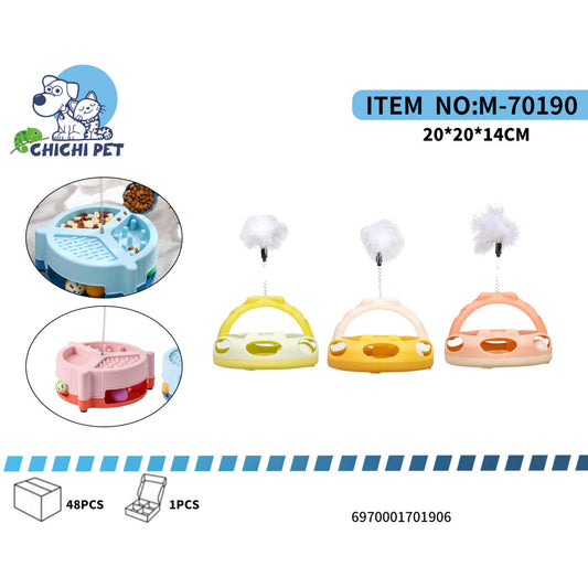 Estimula los instintos de caza y el juego de tu gato con este divertido juguete interactivo Chichi Pet. Diseñado para mantener a tu felino entretenido por horas, combina un circuito con una bola en movimiento y un divertido palo con plumas que hara que tu gato salte y persiga.