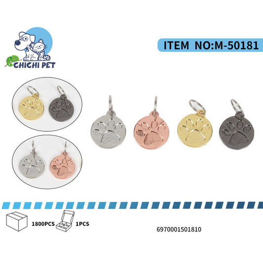 Asegura la identificación de tu mascota con las elegantes placas metálicas Chichi Pet M-50181. Con un diseño clásico de huella y disponibles en varios acabados metálicos (plateado, oro rosa, dorado y gris oscuro), estas placas son ideales para grabar la información de contacto esencial de tu perro o gato.